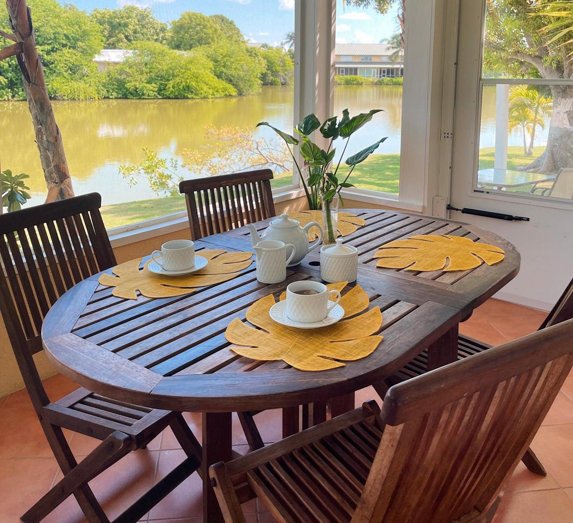 Shangri-La Boutique Bed & Breakfast West Bay Bagian luar foto